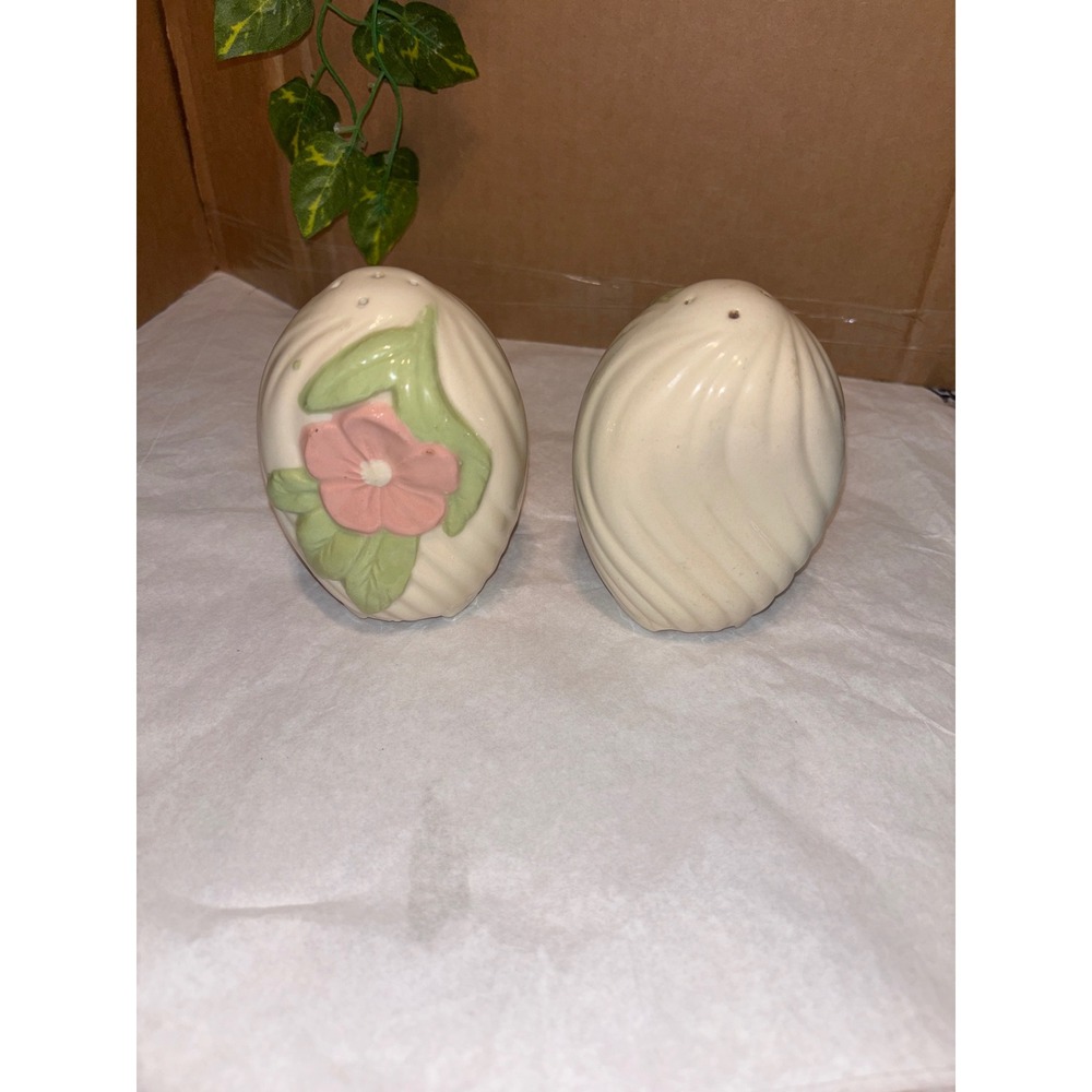 Vintage Ceramic Egg Flower Salt and Pepper Shakers Set Cream Pink Green Swirl